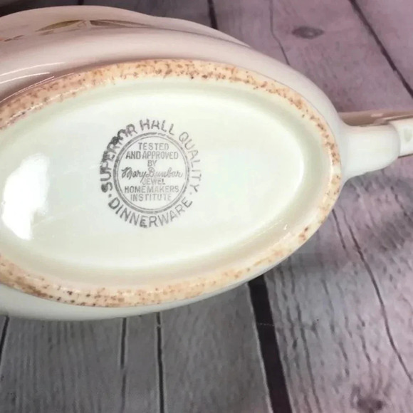 Vintage superior Hall's china gravy boat cottagecore granny entertaining - Picture 8 of 9